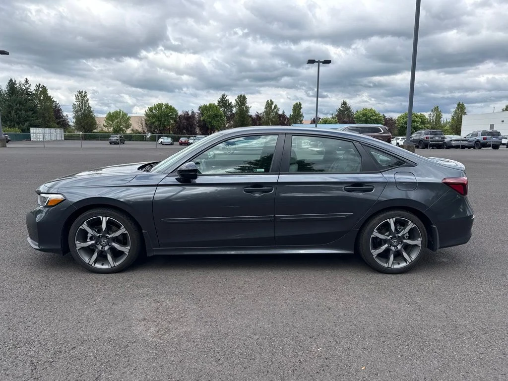 Used 2026 Meteorite Gray Metallic Honda Sport Touring image 4