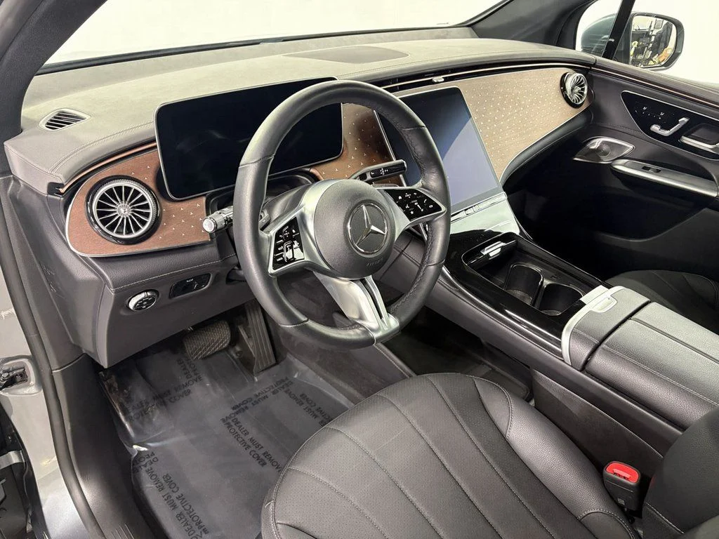 Used 2023  Mercedes-Benz 350 SUV image 9