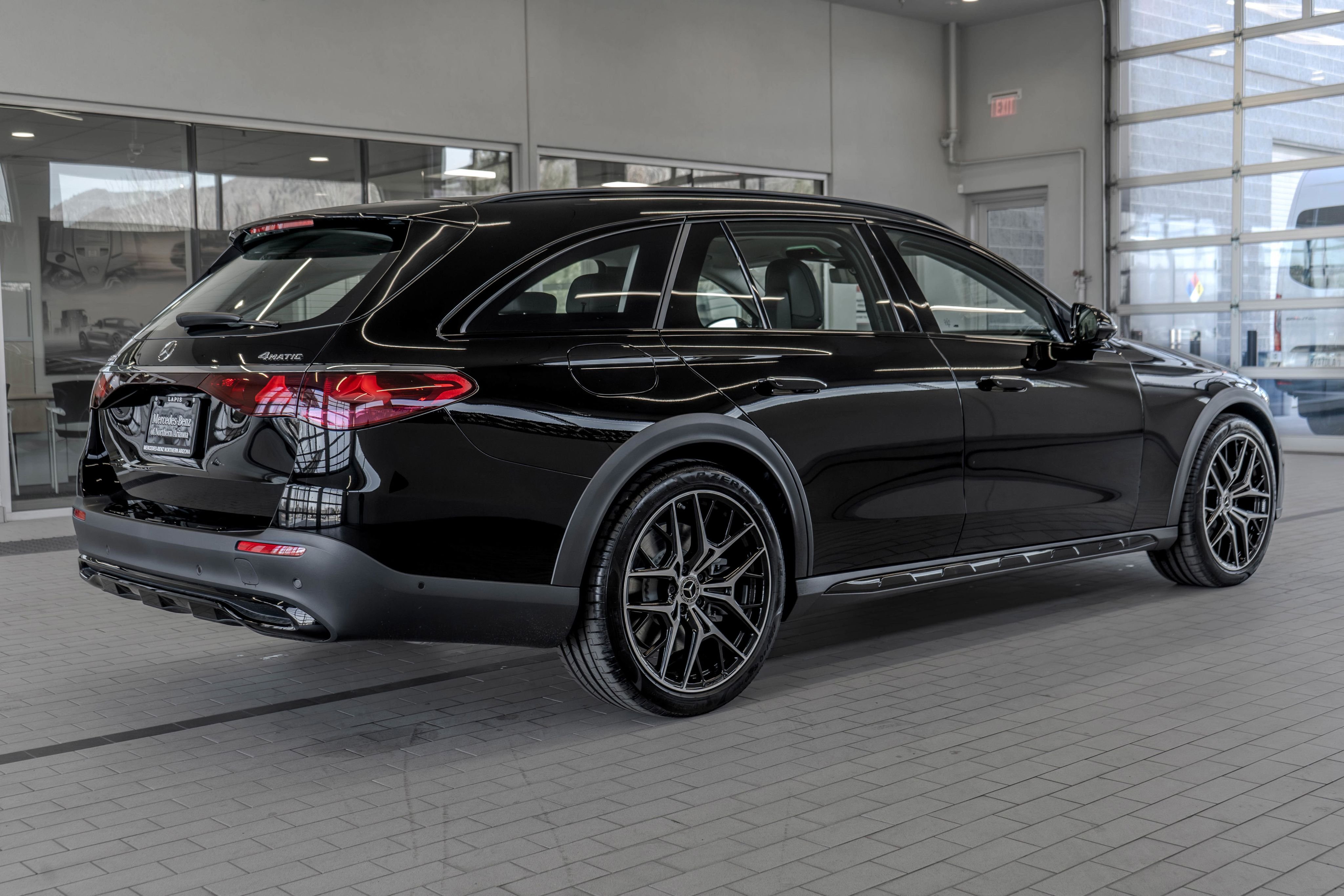 Used 2025 Black Mercedes-Benz E 450 image 27