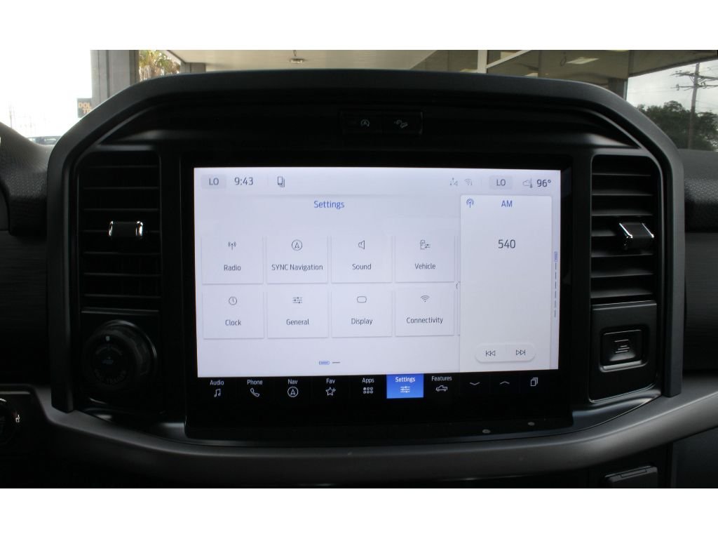 New 2026 Carbonized Gray Metallic Ford XLT image 12