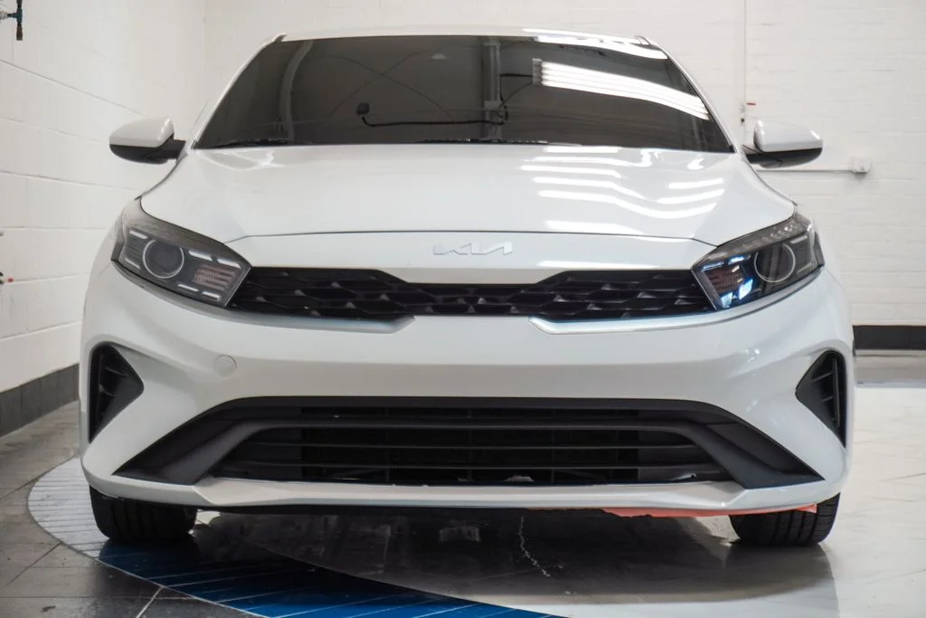 Used 2024 White Kia LXS image 30