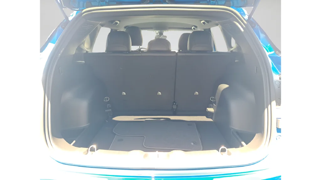 New 2026 Blue Jeep Latitude image 27