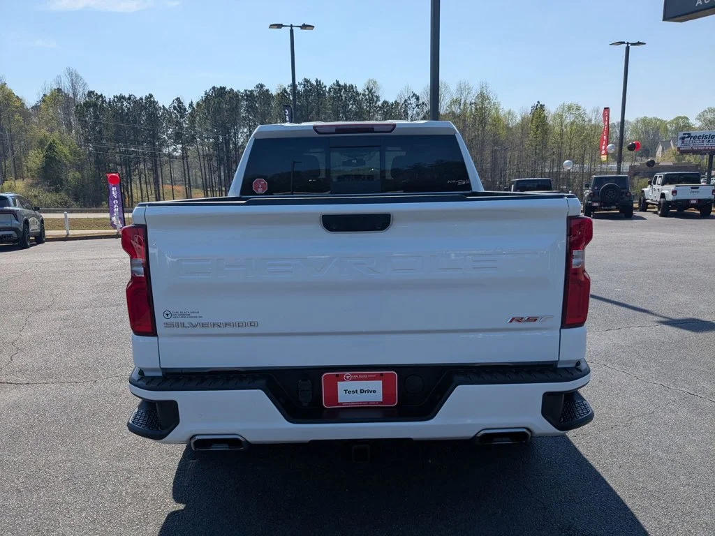 Used 2024 Summit White Chevrolet RST image 6