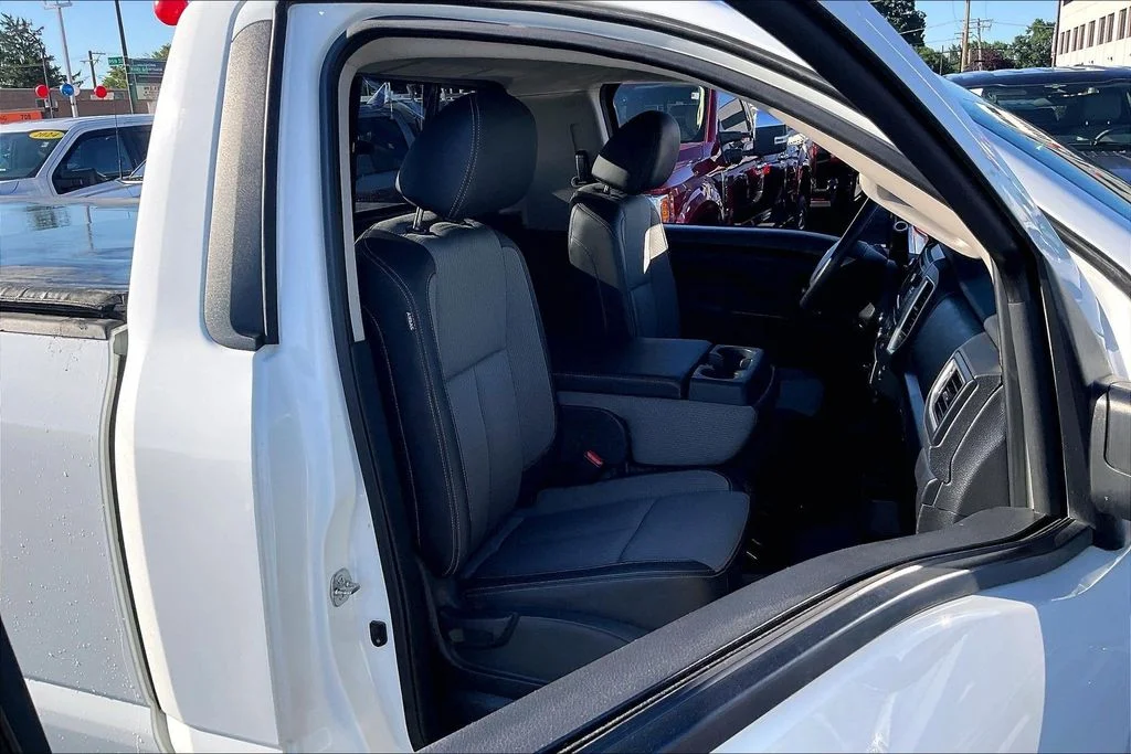 Used 2019 White Nissan S image 6
