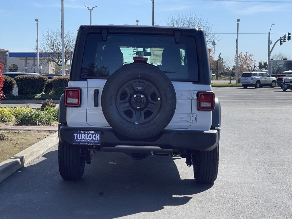 New 2026 Bright White Clear-Coat Exterior Paint Jeep Sport image 8