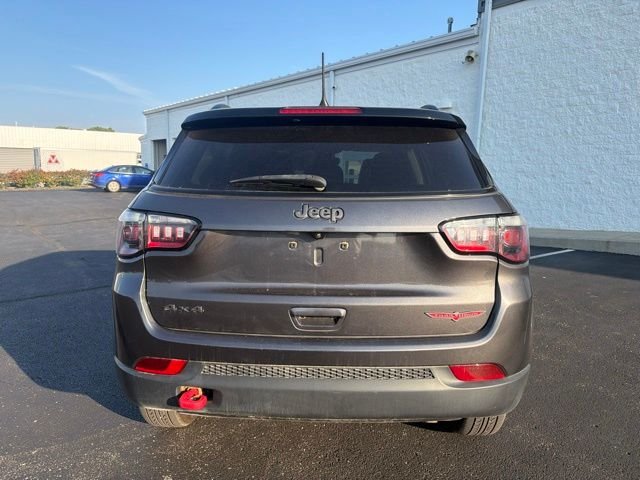 Used 2022 Gray Jeep Trailhawk image 4