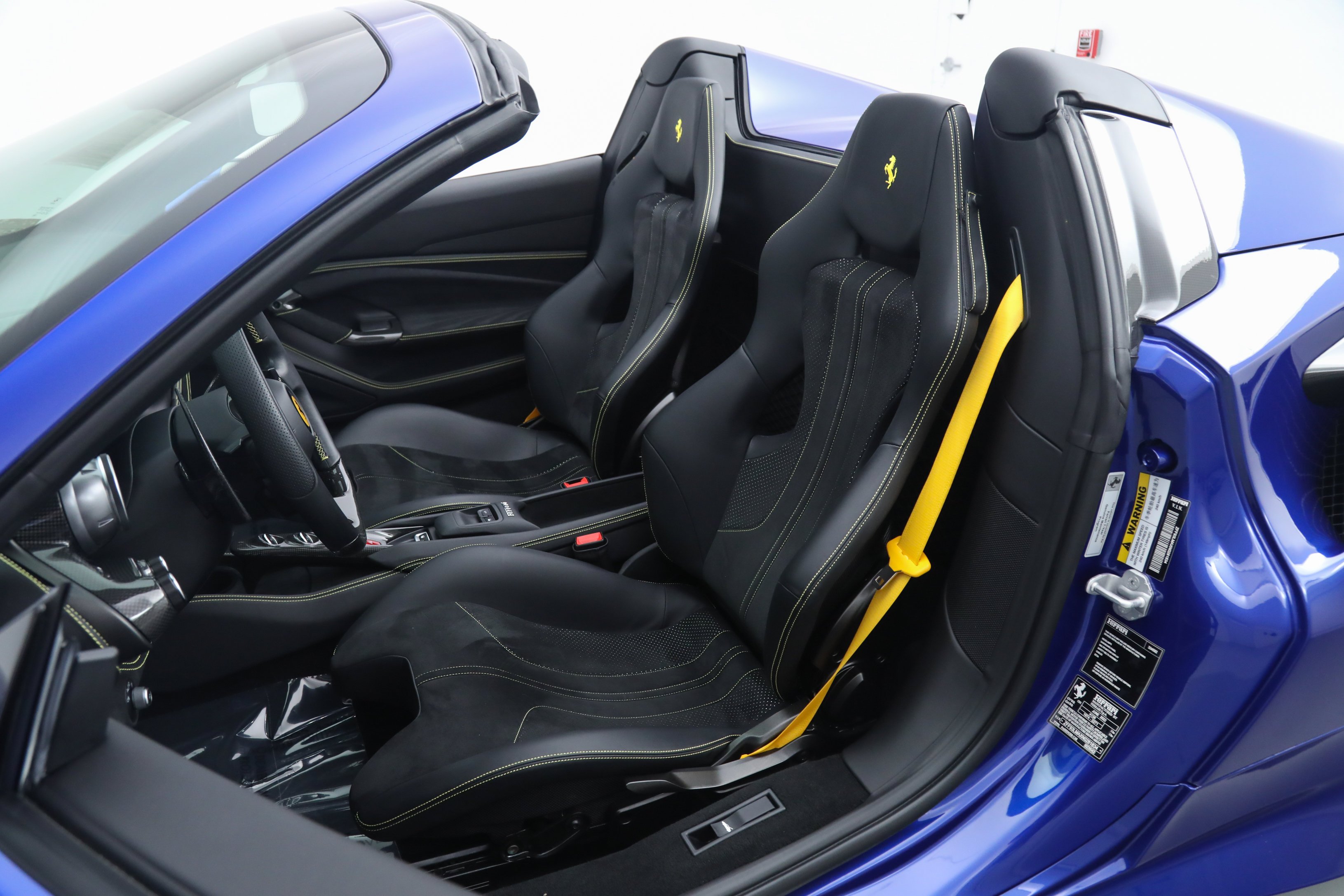 Used 2022 Blue Ferrari  image 5