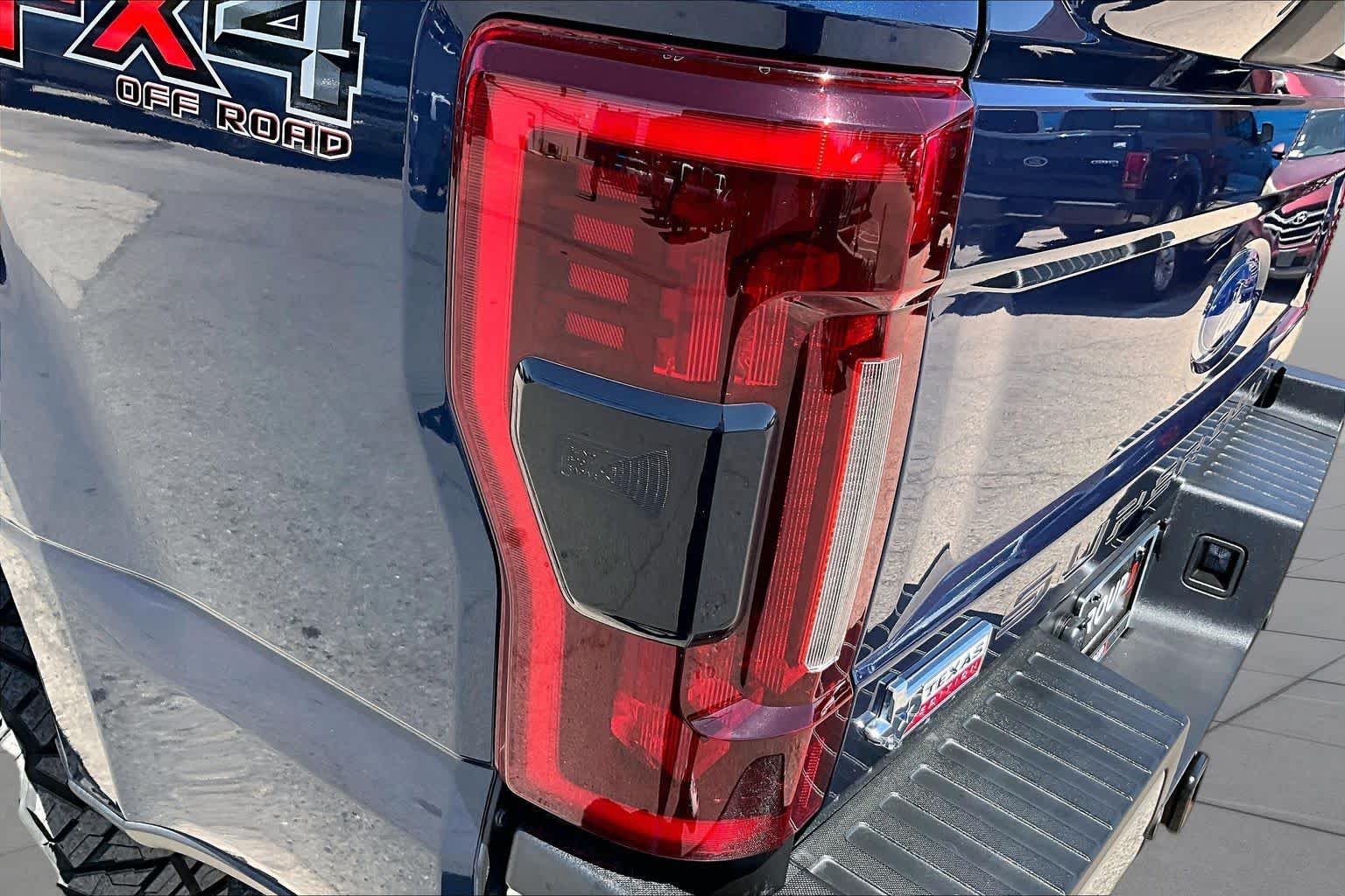 Used 2019 Blue Jeans Ford XLT image 27