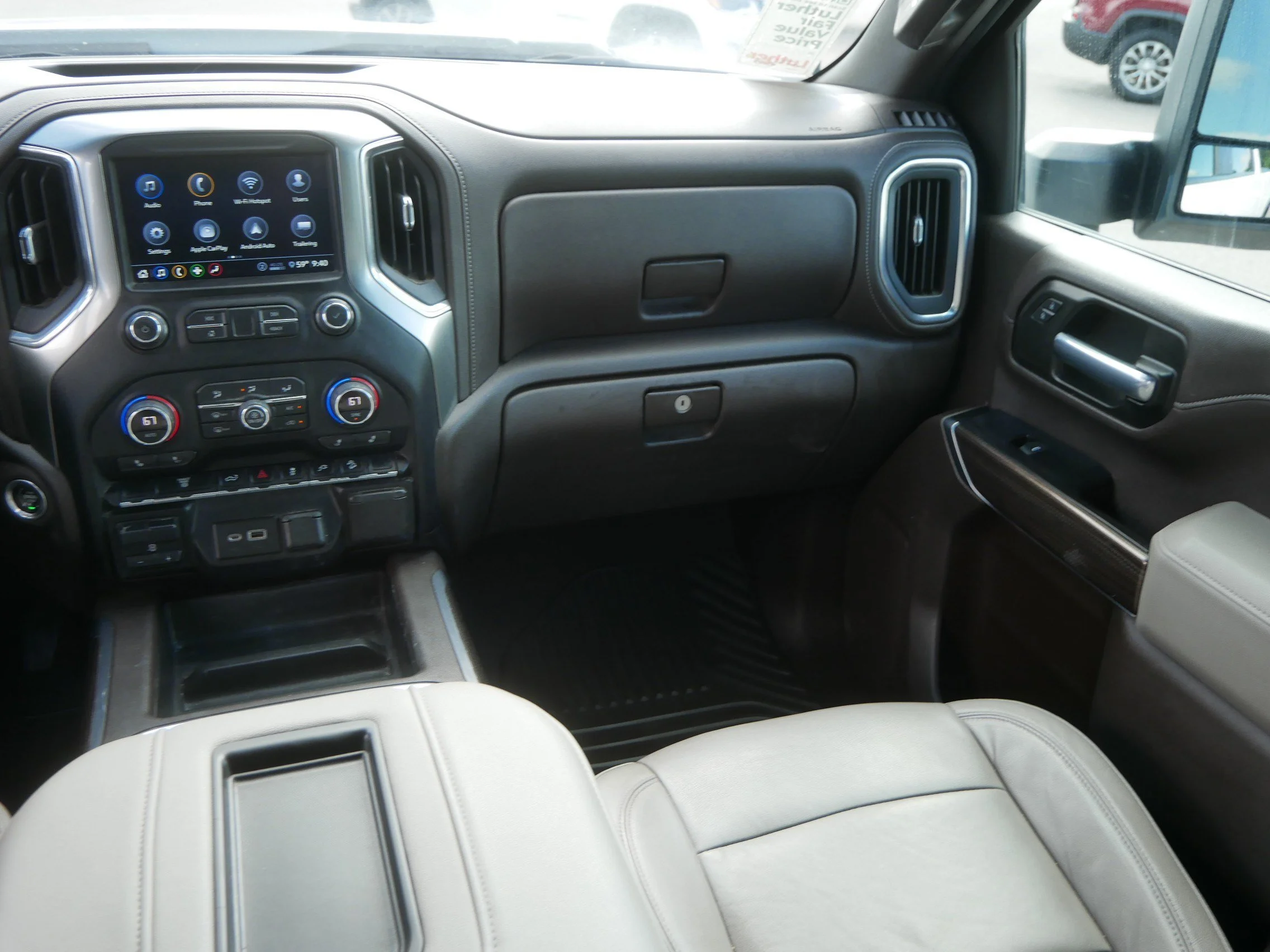 Used 2020 Summit White Chevrolet LT image 11