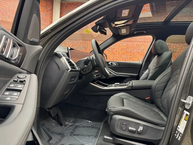 Used 2026 Green BMW xDrive40i image 21