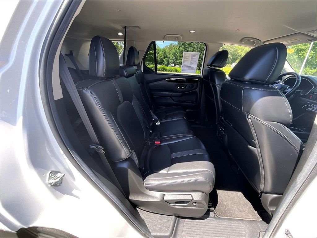 Certified Used 2025 White Honda EX-L image 16