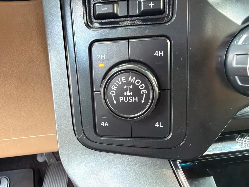 Used 2021 Black Ford Lariat image 28