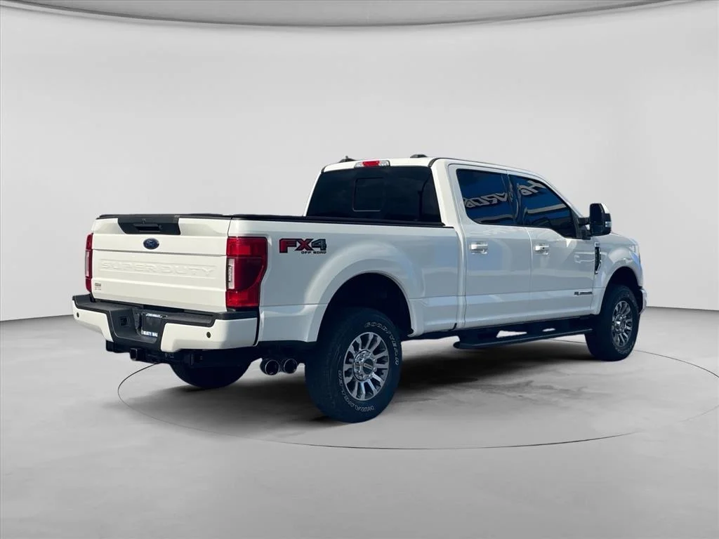 Used 2022 Star White Metallic Tri-Coat Ford LARIAT image 8