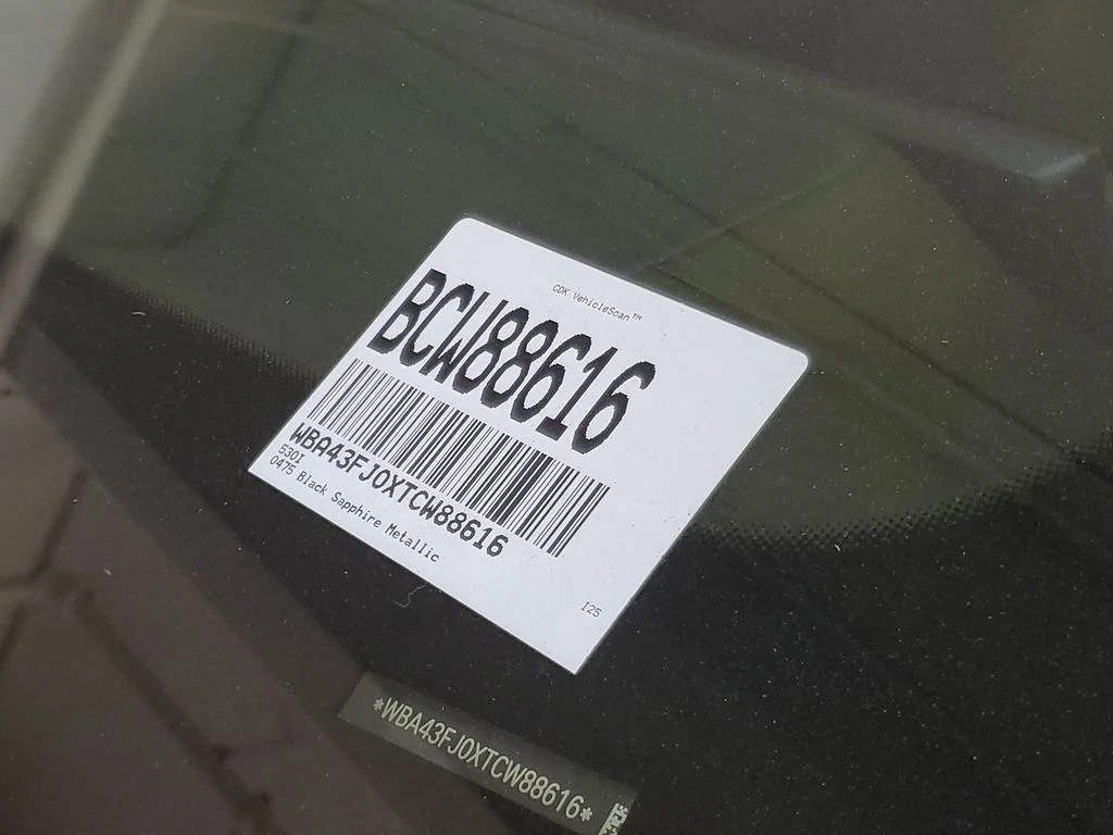 Used 2026 Black Sapphire Metallic BMW 530i image 27