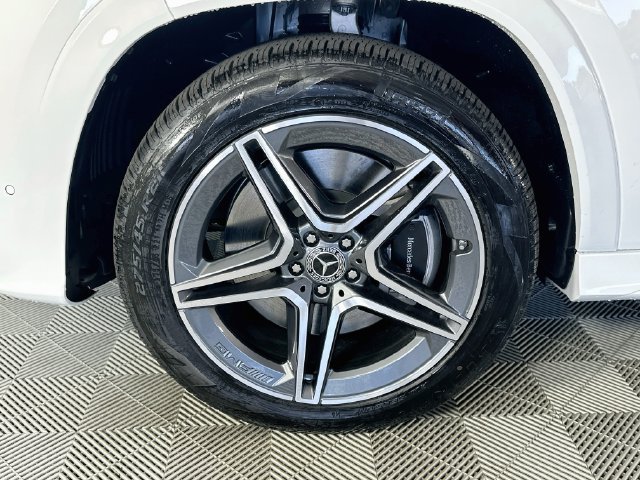 New 2027 Polar White Mercedes-Benz GLS 450 image 31