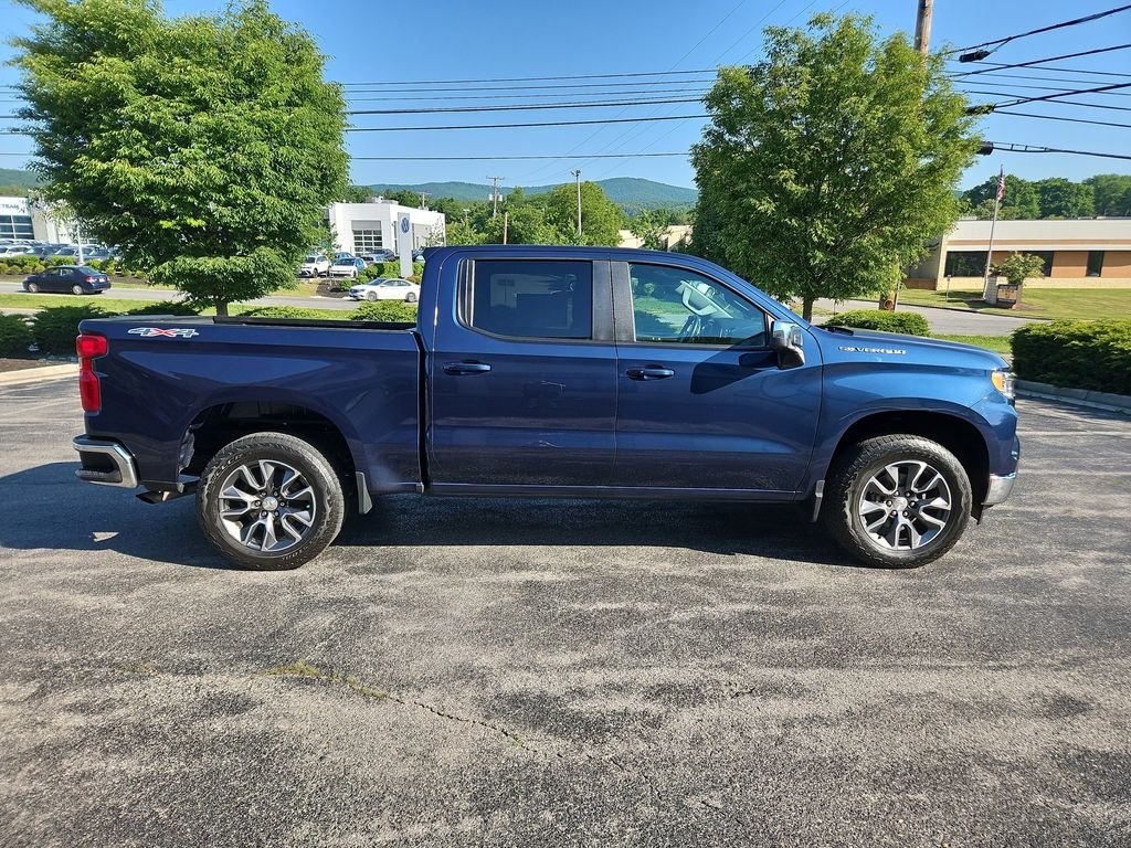 Used 2023 Blue Chevrolet LT image 7