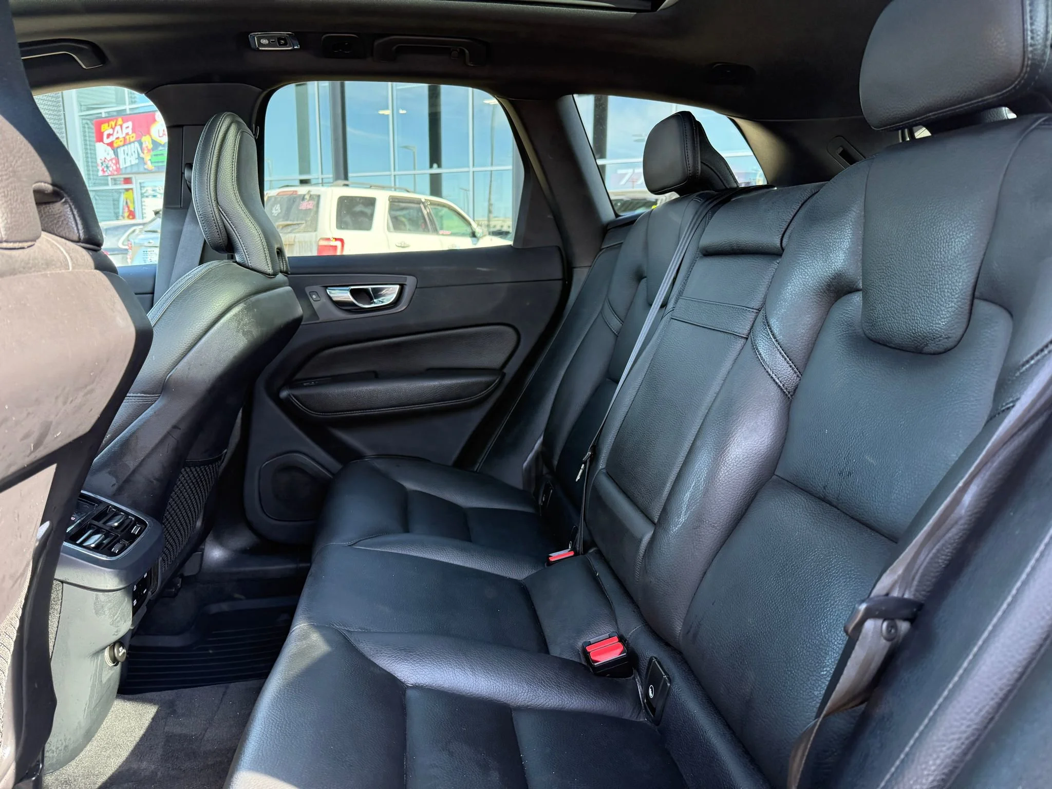 Certified Used 2020 Silver Volvo T6 R-Design AWD*Adaptive Cruise | Nav | Pano Roof | Htd Leather | Lane Keep Assist | Park Assist image 10
