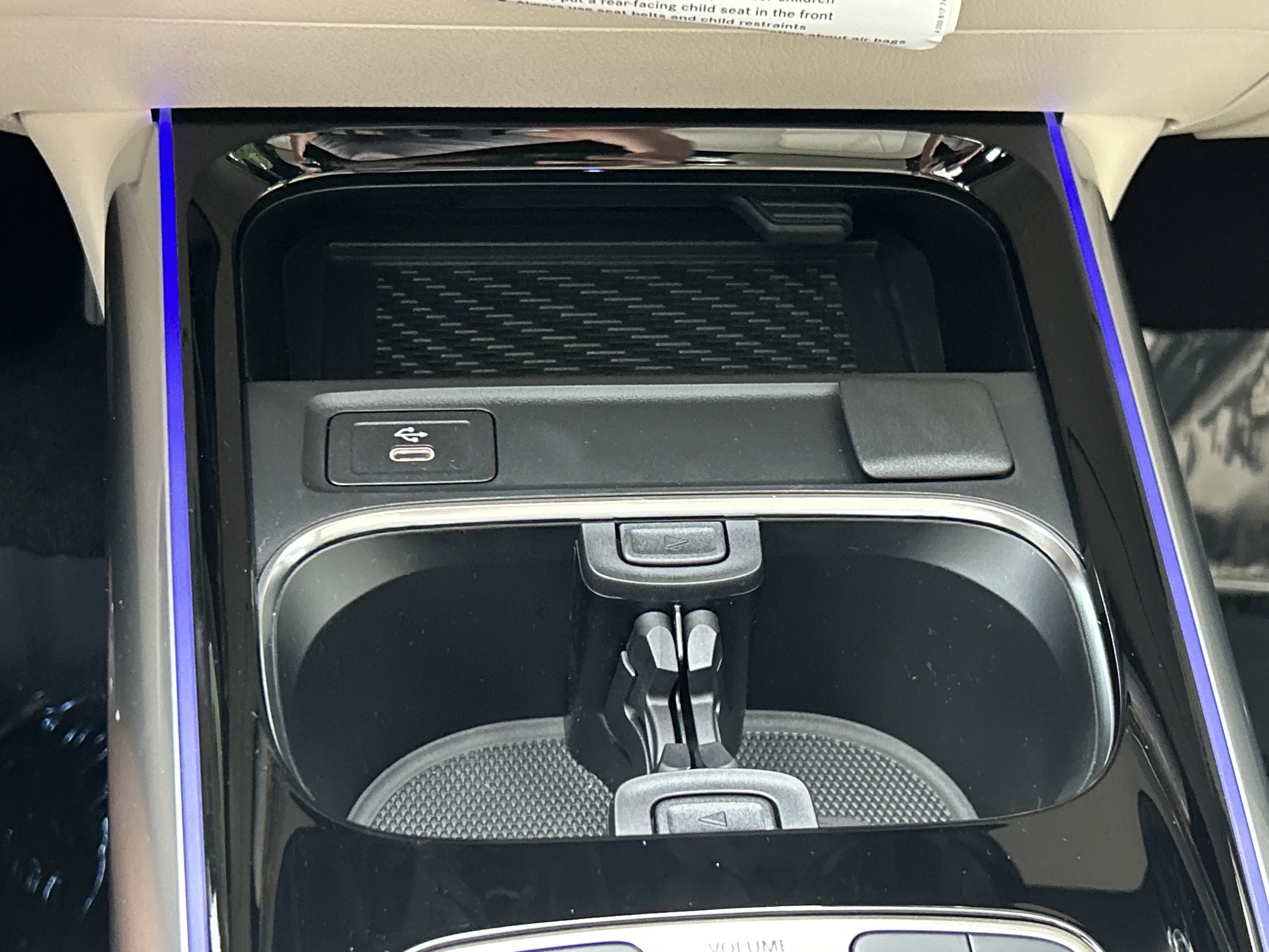 New 2026 Mountain Grey Metallic Mercedes-Benz GLA 250 SUV image 30