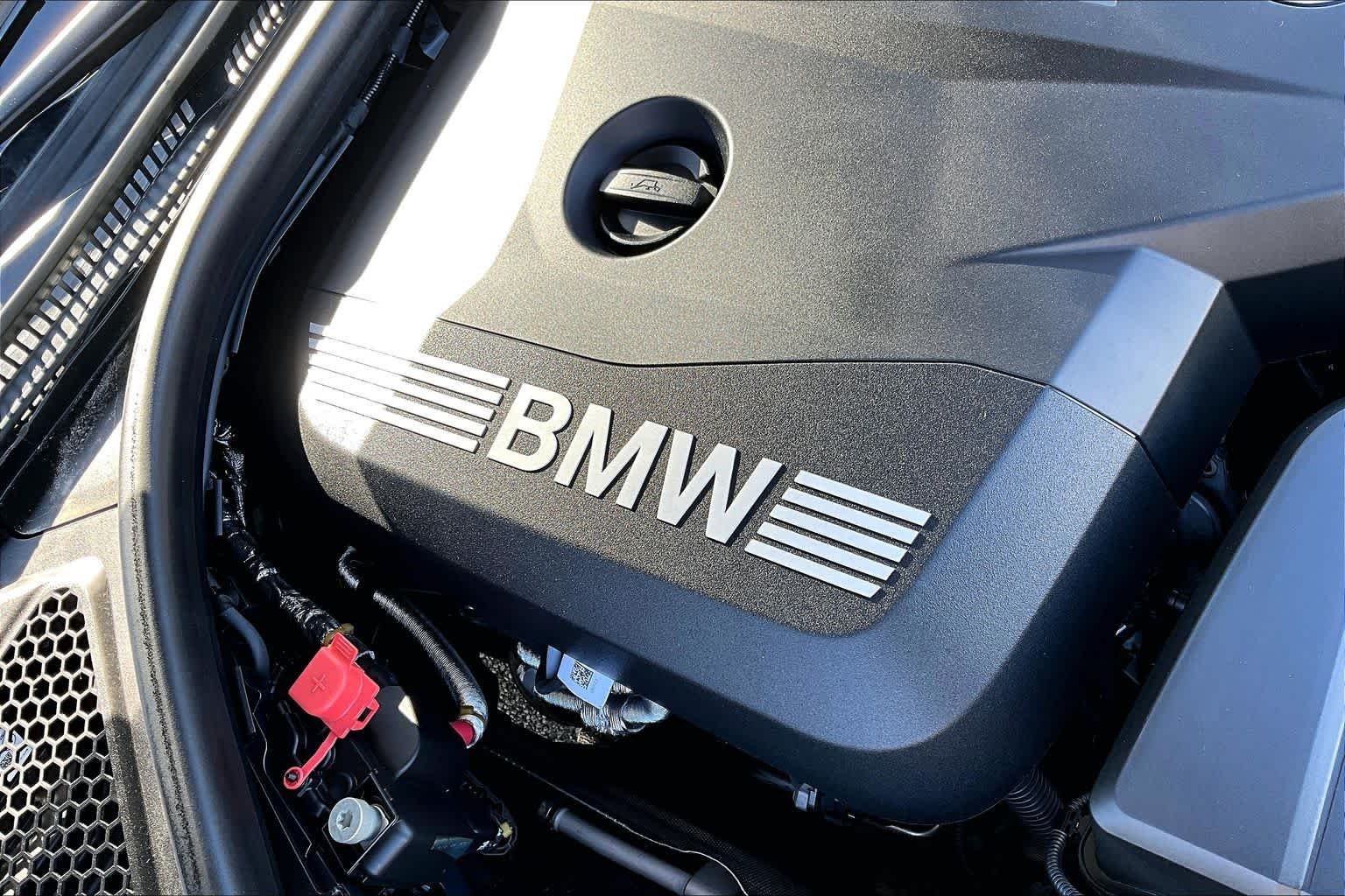 2026 BMW 3 Series 330i - Photo 17