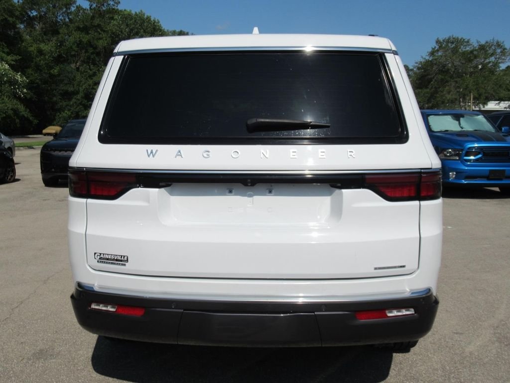 Used 2022 White Jeep Series II image 6