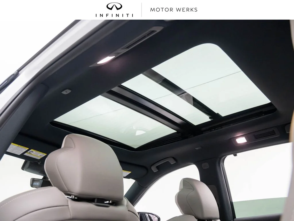 New 2027 2T RAD WHT INFINITI Autograph AWD image 19