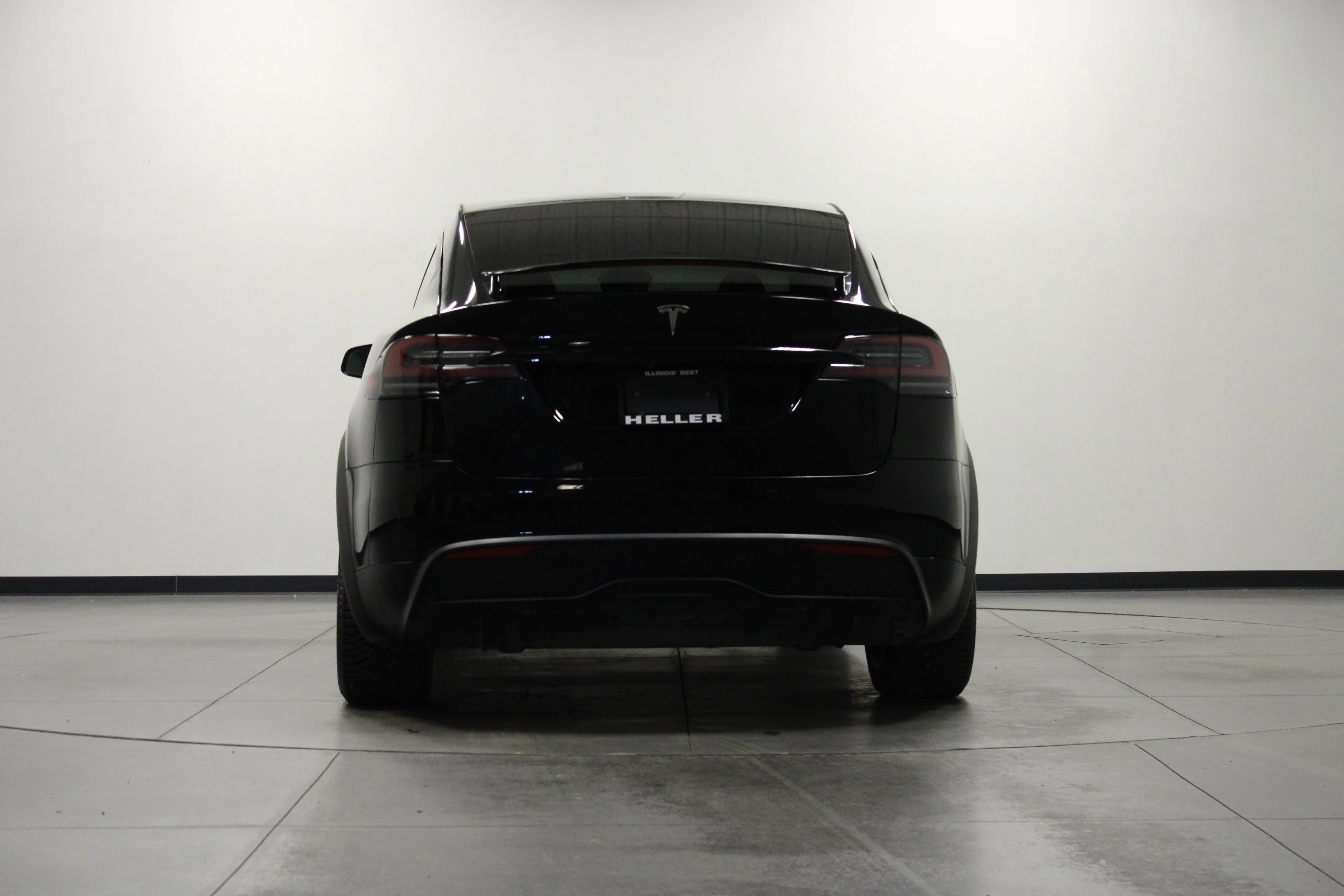 Used 2023 Solid Black Tesla Base image 5