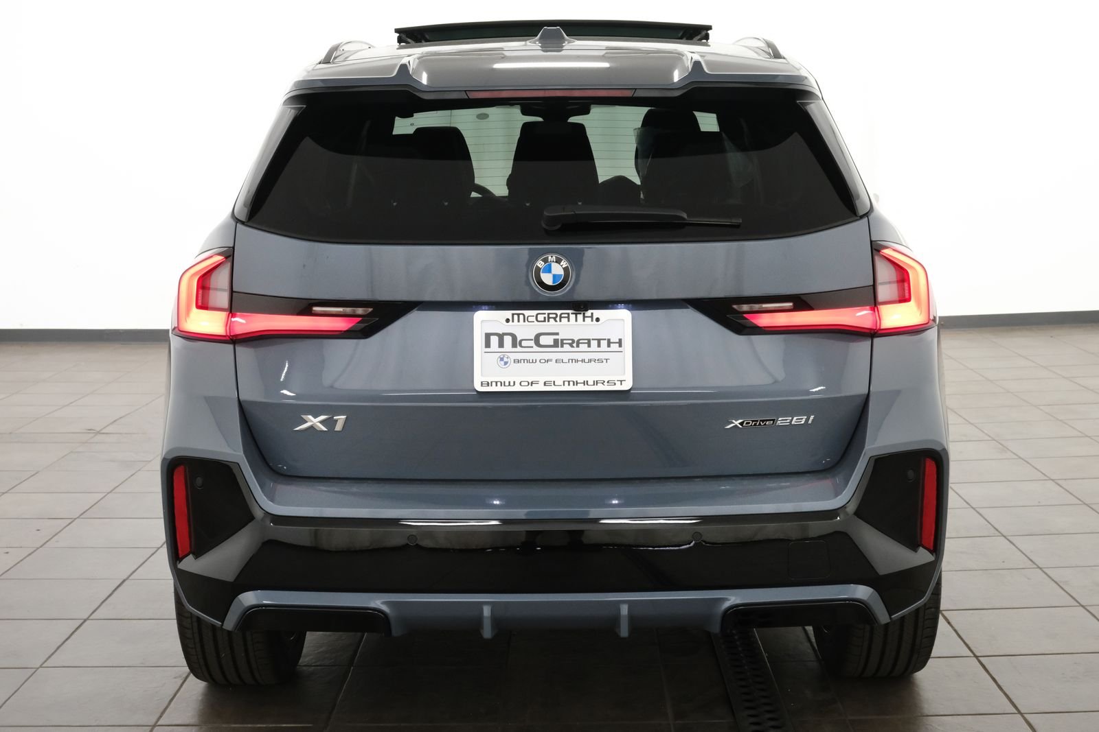 New 2027 C3n BMW xDrive28i image 5