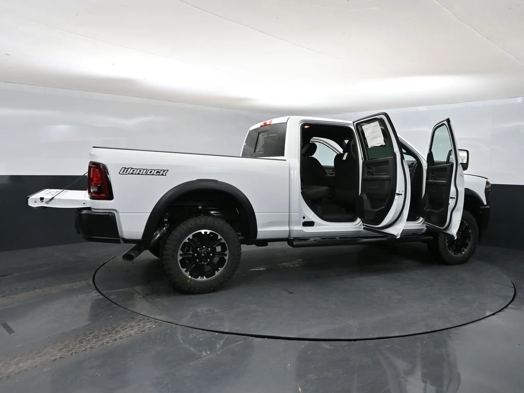New 2026 Bright White Clearcoat RAM Tradesman image 35