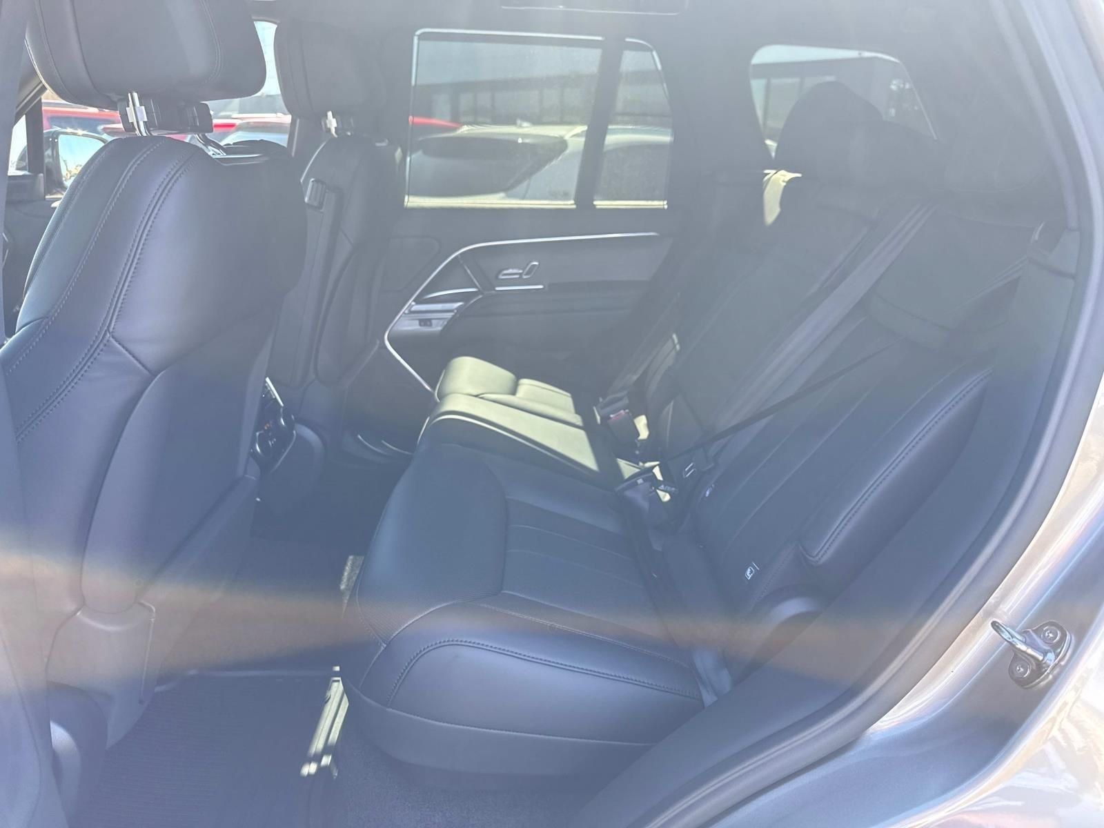 2025 Land Rover Range Rover SE - Photo 8