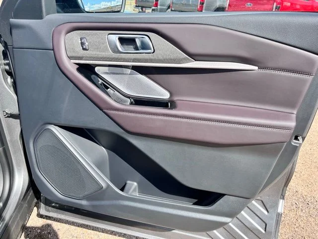 New 2026 Carbonized Gray Metallic Ford Platinum™ image 18