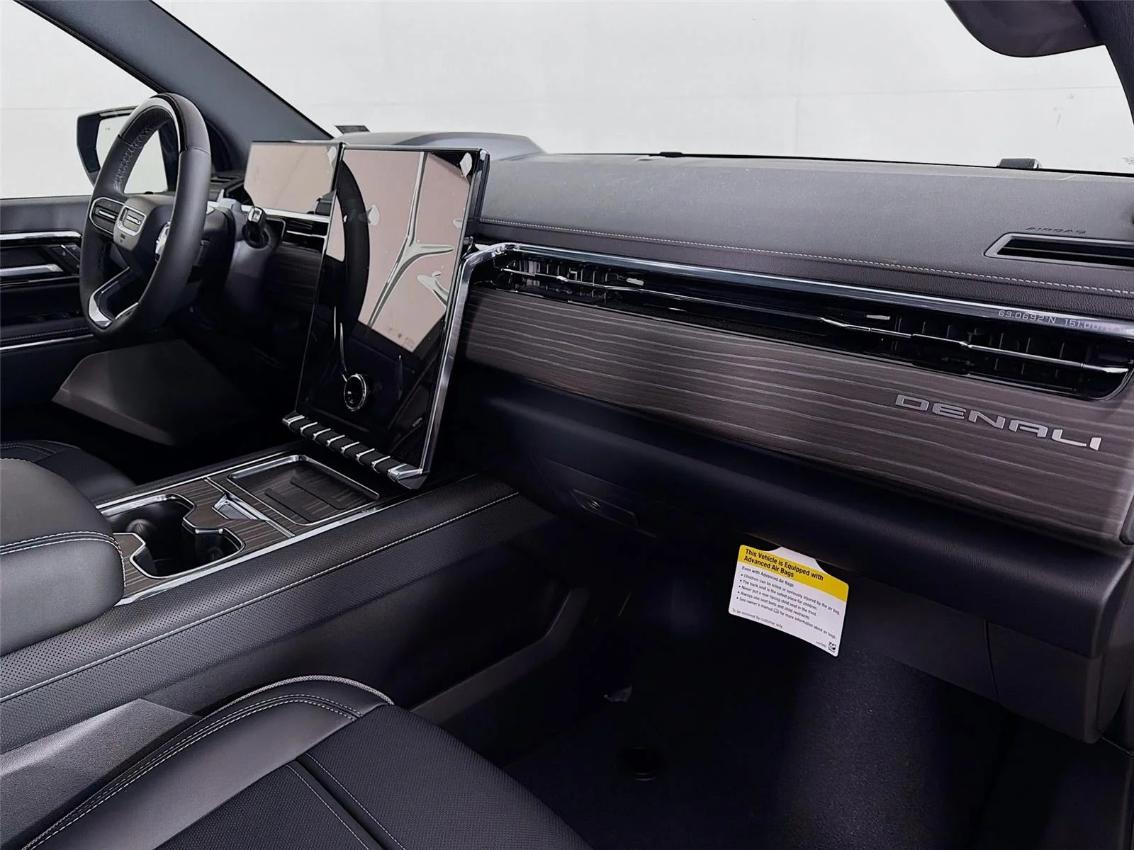 2025 GMC Sierra EV Denali - Photo 31