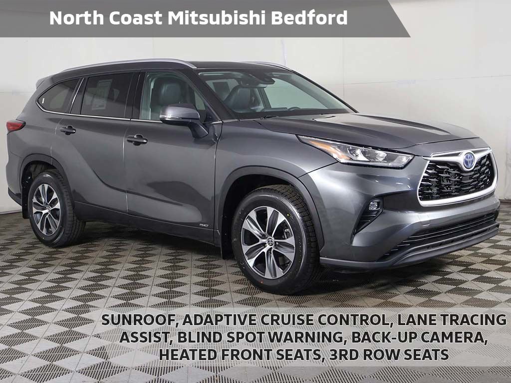 2022 Toyota Highlander Hybrid XLE