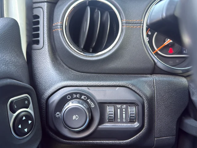 Used 2021 White Jeep Unlimited Sahara High Altitude image 27