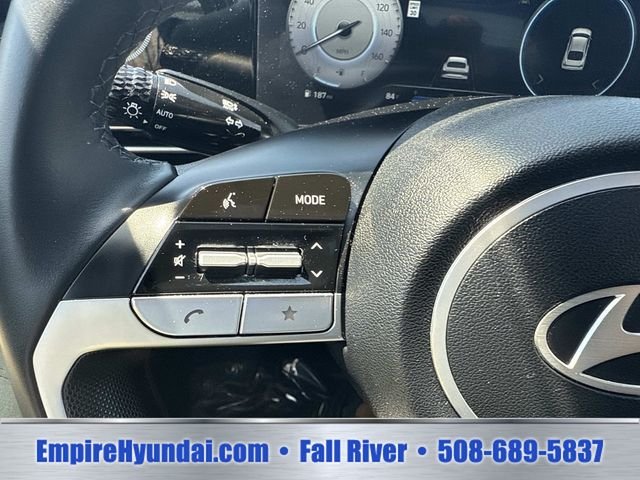Used 2024 White Hyundai SEL image 28