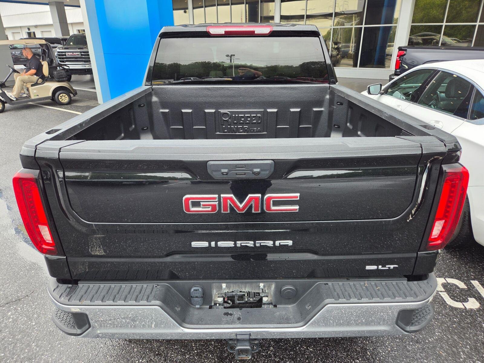 Used 2025 Onyx Black GMC SLT image 8