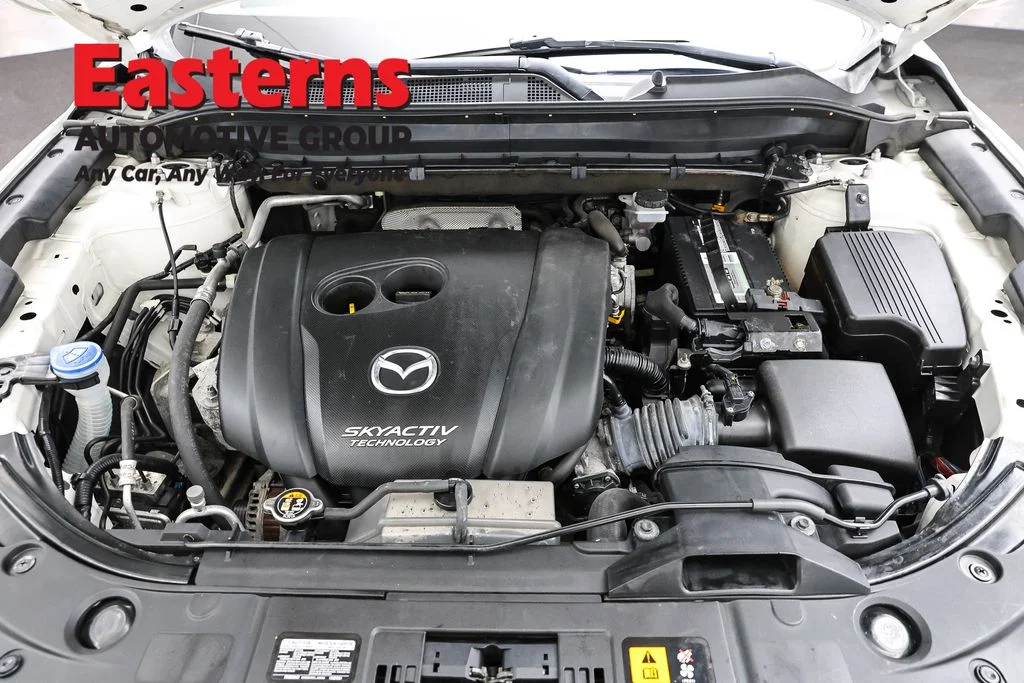 Used 2019 White Mazda Touring image 7