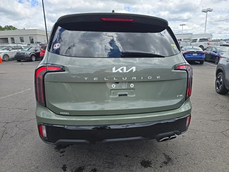 Used 2024 Green Kia EX X-Line image 7