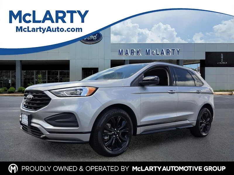 Used 2022 Silver Metallic FORD SE AWD image 1
