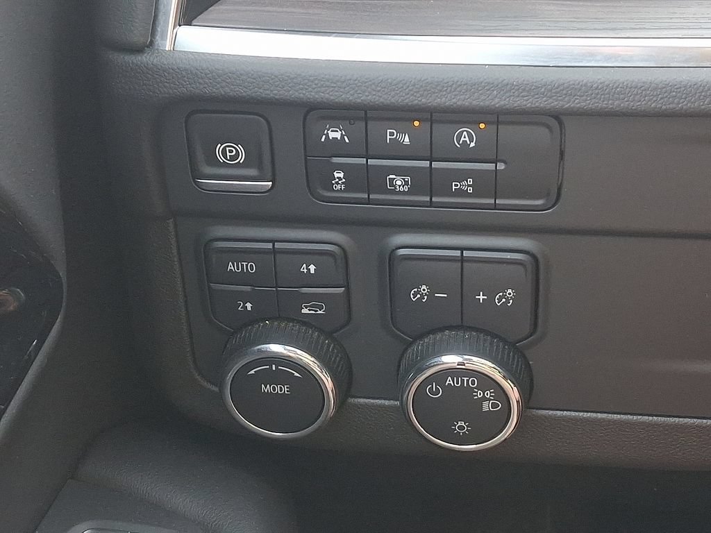 Used 2025 Dark Ash Metallic Chevrolet LT image 24