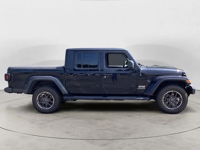 Certified Used 2023 Black Clearcoat Jeep Overland image 6