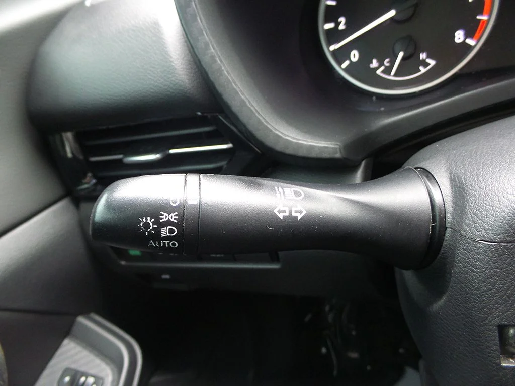 Used 2020 Gray Nissan S image 35