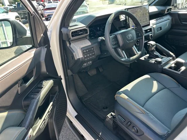 2026 Toyota Tacoma Trailhunter - Photo 12