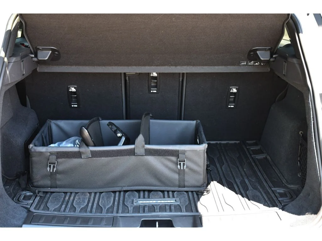 Used 2023 Fuji White Land Rover S image 23