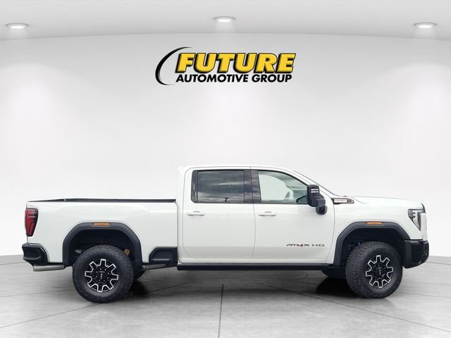 Used 2024 White GMC AT4X image 3