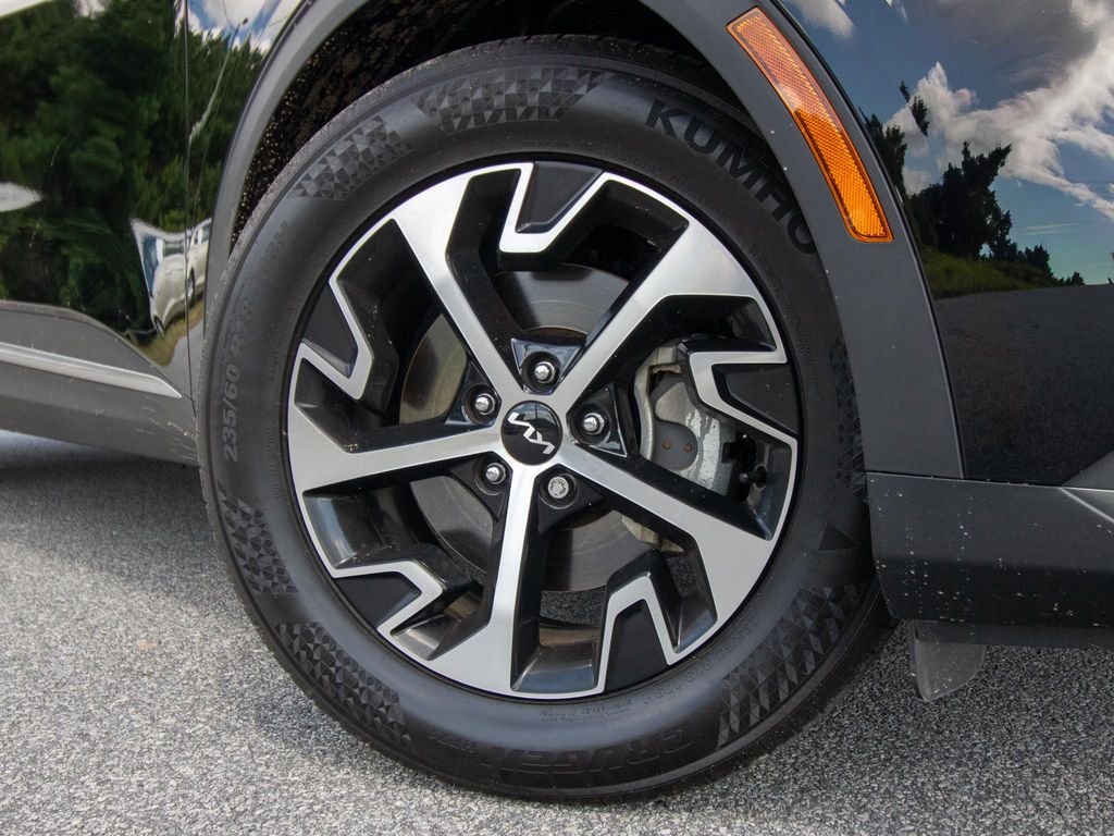 2025 Kia Sportage EX - Photo 16