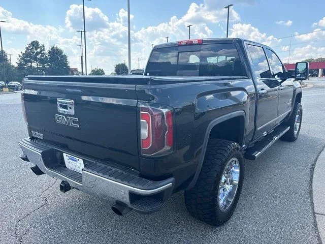 Used 2016 Black GMC SLT image 9