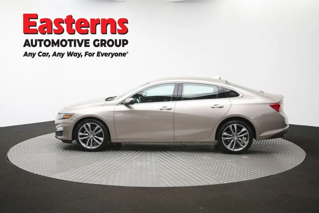 Used 2025 Gray Chevrolet LT image 60
