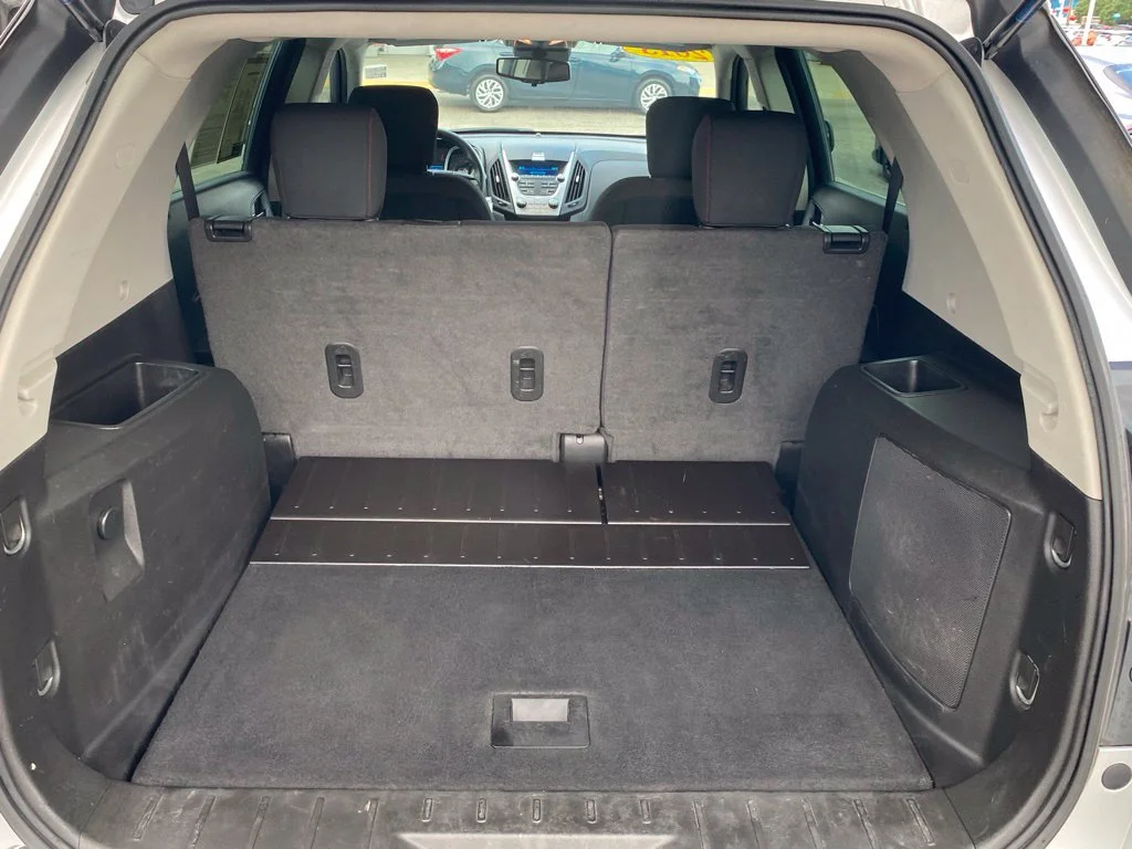 Used 2013 Silver Chevrolet LS image 10