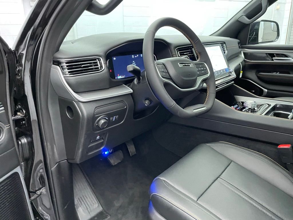 New 2026 High Gloss Black Exterior Paint Jeep  image 17