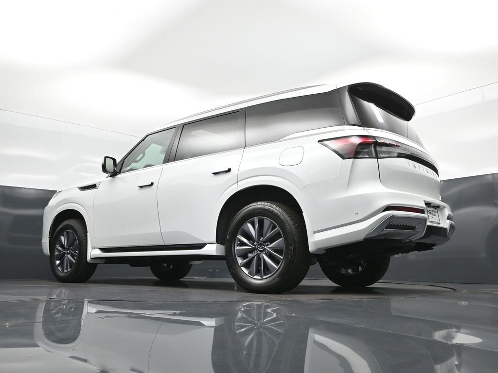 New 2026 RADIANT WHITE INFINITI Pure 2WD image 41